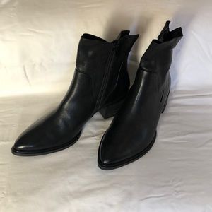 Paul Green Ankle Boots